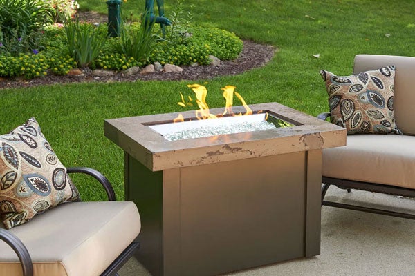 Outdoor GreatRoom Fireplace & Products at Fireside Hearth & Home in Eau Claire WI